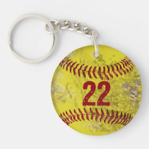 Schmutzige Softball-Anhänger PERSONALISIERT Nummer Schlüsselanhänger