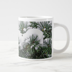 SCHNEE AUF EVERGREEN BAUM Jumbo-Tasse