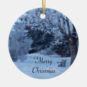 Schnee bedeckte Bank-Weihnachtsverzierung Keramikornament