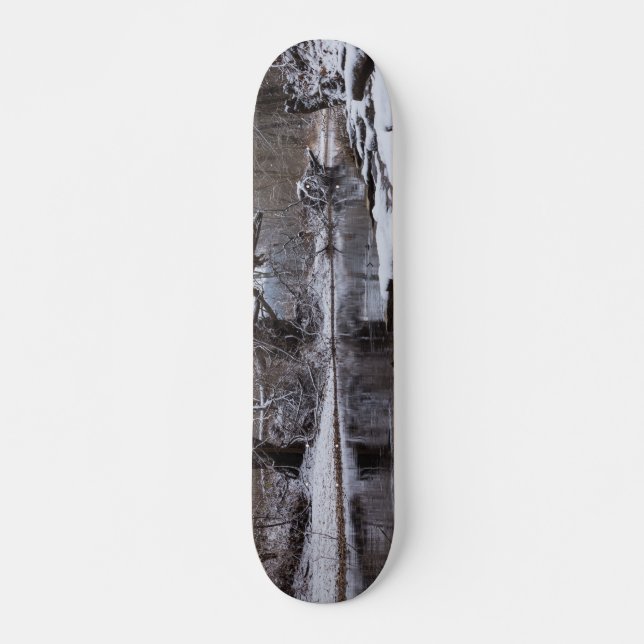 Schnee bei Finley Skateboard (Vorne)