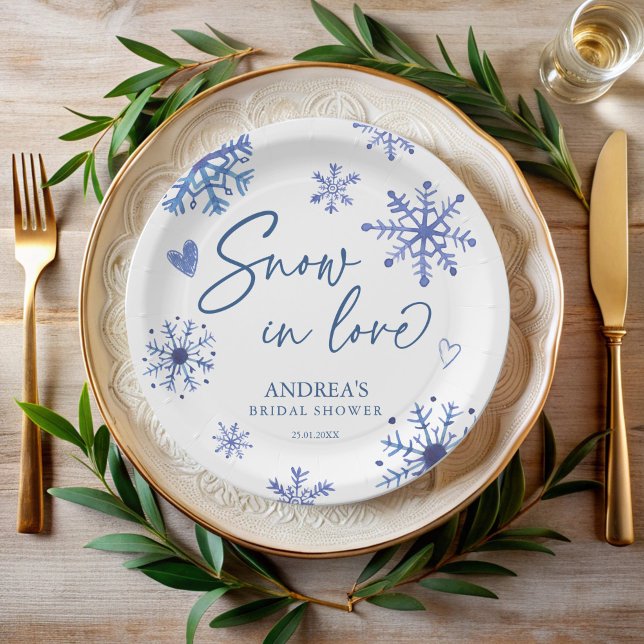 Schnee in der Liebe Schneeflocken Winter Brautpart Pappteller (Snow in love snowflakes winter bridal shower monogrammed printed paper plates personalized decor)