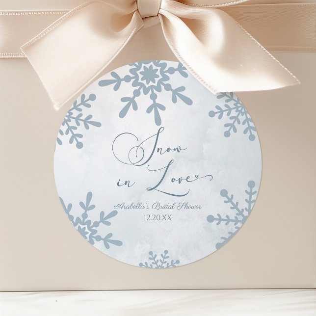 Schnee in der Liebe Winter Wunderland Brautparty Runder Aufkleber (Von Creator hochgeladen)