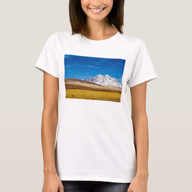 Schnee - mit einer Kappe bedeckte Berge und Puna T-Shirt (Vorderseite)