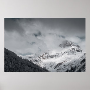 SCHNEE ÜBERDECKTER BERG UNTER SCHLAUBERHEIT AM TA POSTER