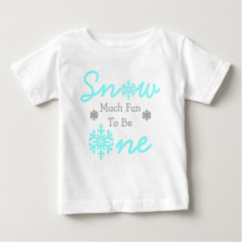 Schnee viel Spaß als ein Baby T-shirt