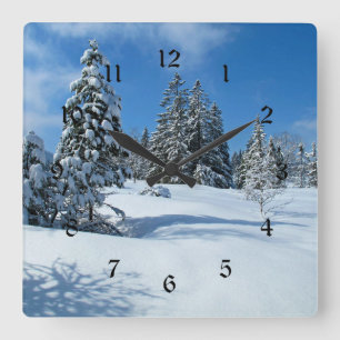 Schneebedeckte Bäume, Winterlandschaft Quadratische Wanduhr