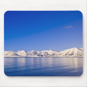 Schneebedeckte Gipfel Woodfjord Svalbard Mousepad