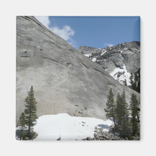 Schneebedeckte Granit Dome I im Yosemite National  Magnet