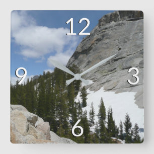 Schneebedeckte Granit Dome II Yosemite National Pa Quadratische Wanduhr