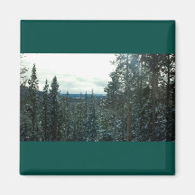 Schneebedeckte Kiefernwälder Magnet