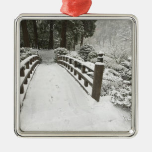 Schneebedeckte Mondbrücke, Japanischer Garten Silbernes Ornament