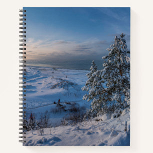 Schneebedeckte Ostseeküste Notizbuch