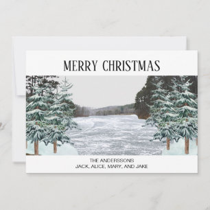Schneebedeckte Pine Trees Icy Lake Holiday Card Feiertagskarte