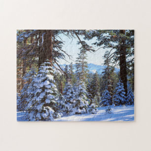 Schneebedeckte Rottannen im High Sierra 2 Puzzle