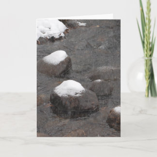 Schneebedeckte Steine Feiertagskarte