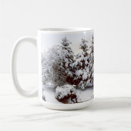 Schneebedeckte Tannenbäume Tasse