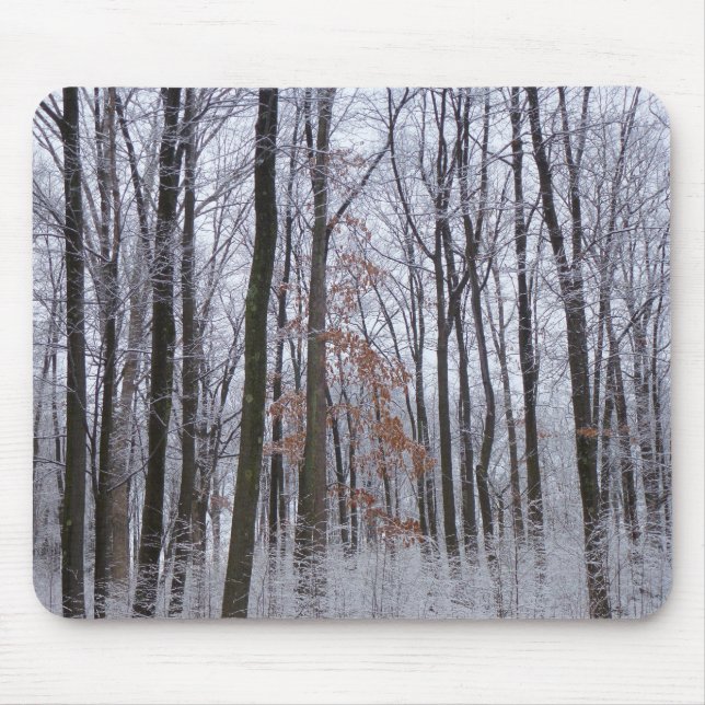 Schneebedeckte Wälder Winterlandschaft Fotografie Mousepad (Vorne)