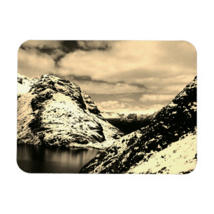 Schneebedeckter Bergsee Wolken Landschaftsfoto Mag Magnet