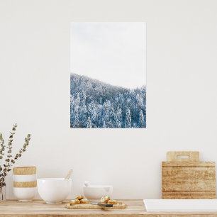 Schneebedeckter Fichtenwald Poster