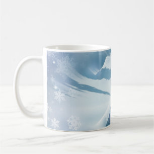 Schneebedecktes Dach in einem Wald Kaffeetasse
