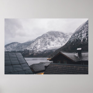 SCHNEEBERG IN DER NÄHE DES WASSERKÖRPERS POSTER