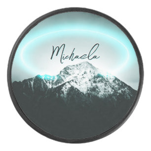 Schneeberg mysteriös blaues Neonlicht-Monogramm Eishockey Puck