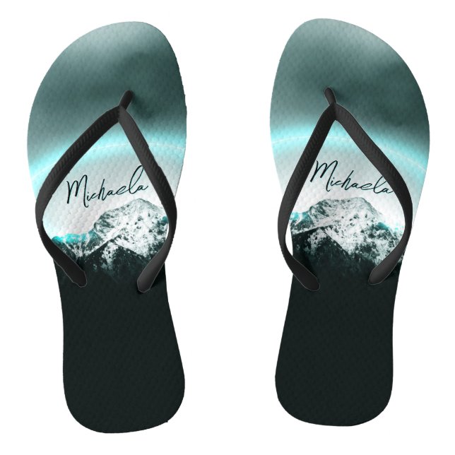 Schneeberg mysteriös blaues Neonlicht-Monogramm Flip Flops (Fußbett)