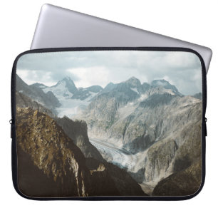 SCHNEEBERGE WÄHREND DES TAGES LAPTOPSCHUTZHÜLLE