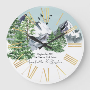 Schneebewaldete Landschaft mit Pinienwäldern Große Wanduhr