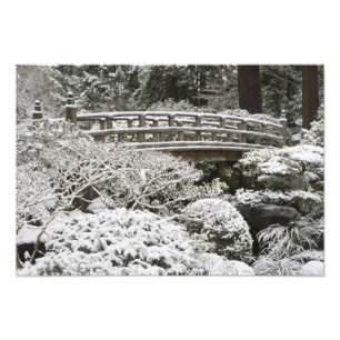 Schneefall im Portland Japanese Garden, Fotodruck