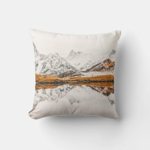SCHNEEFELSBERG WÄHREND DER SCHNEE KISSEN