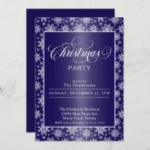 Schneeflocken auf blauem Weihnachtsgebäck - Party