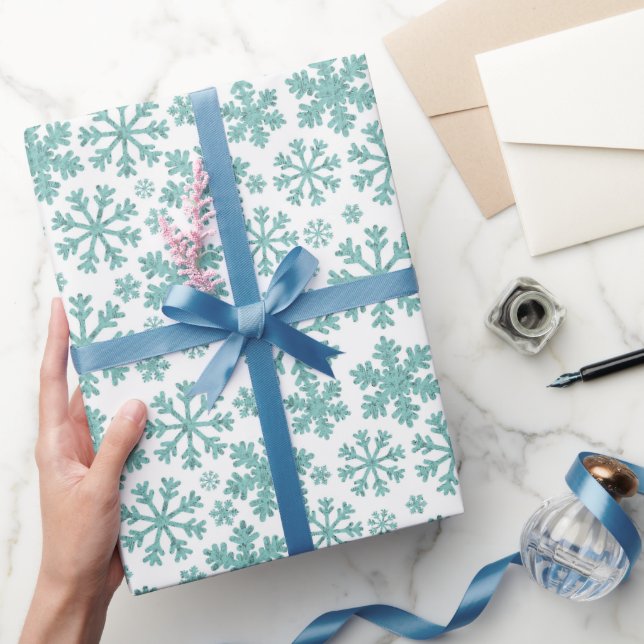 Schneeflocken auf weiß. geschenkpapier (Schenken)