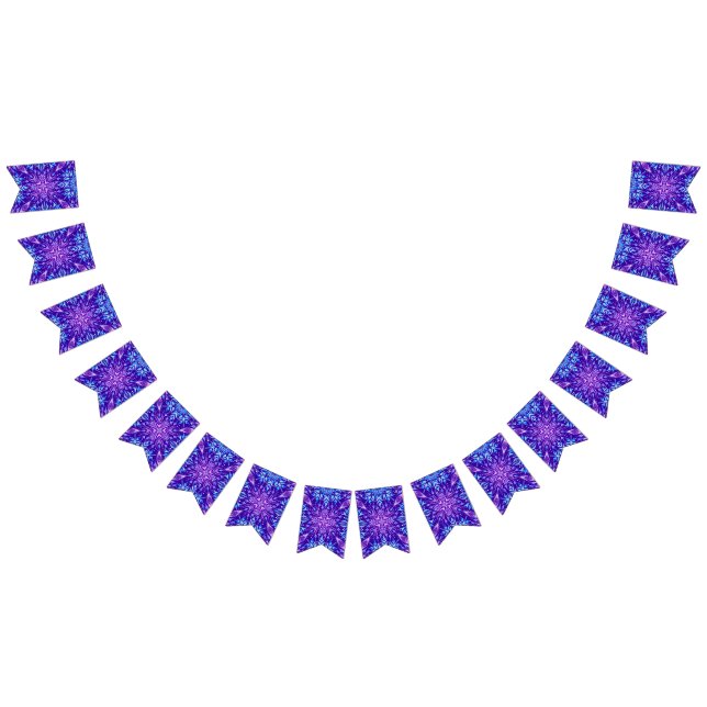 Schneeflocken aus hellen Kristallen Wimpelkette (Alle)