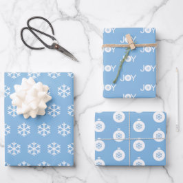 Schneeflocken, Freude und Weihnachtsbälle Blaues M Geschenkpapier Set