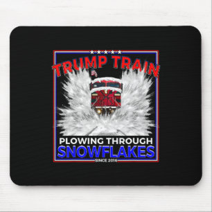 Schneeflocken für Präsident Trump! Maga Trump Zug  Mousepad