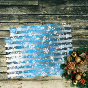 Schneeflocken Glitzern und Lichter auf blauen Stre Seidenpapier
