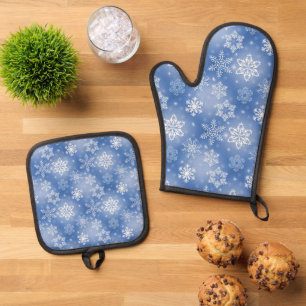 Schneeflocken im Winter blau Ofenhandschuh & Topflappen-Set