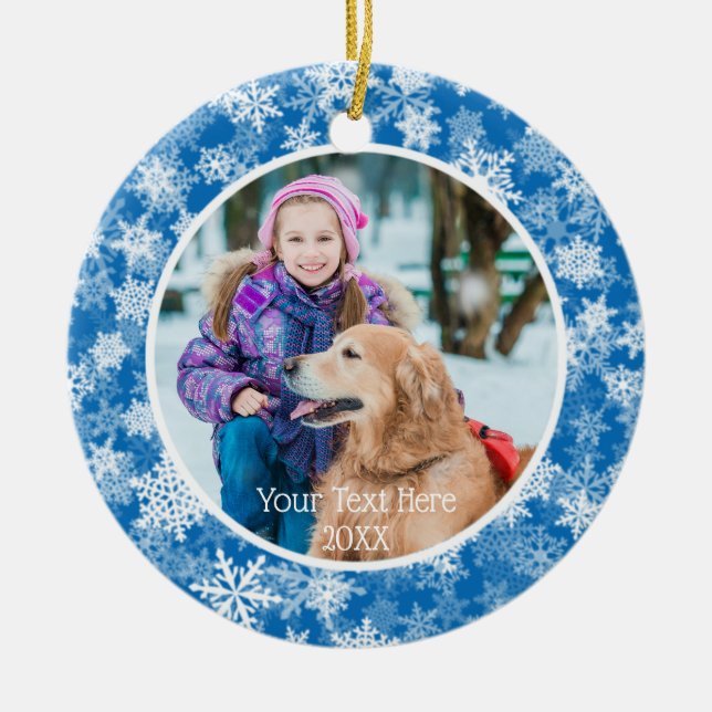 Schneeflocken in Blau und Weiß, zwei Foto, zwei Se Keramikornament (Vorne)