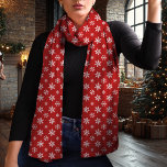Schneeflocken Rot und Weiß Weihnachten Schal<br><div class="desc">Genießen Sie die Wintersaison mit diesem eleganten, rot-weißen Weihnachtsschal mit einem zarten Schneeflockenmuster. Der zeitlose rote Hintergrund und die kontrastierenden weißen Schneeflocken schaffen ein elegantes und vielseitiges Aussehen, das jedes Urlaubsgefühl ergänzt. Dieser Schal aus leichtem Chiffon verleiht Ihrem Wintergarten eine Touch von Eleganz und Komfort. Dieser Schal eignet sich perfekt...</div>