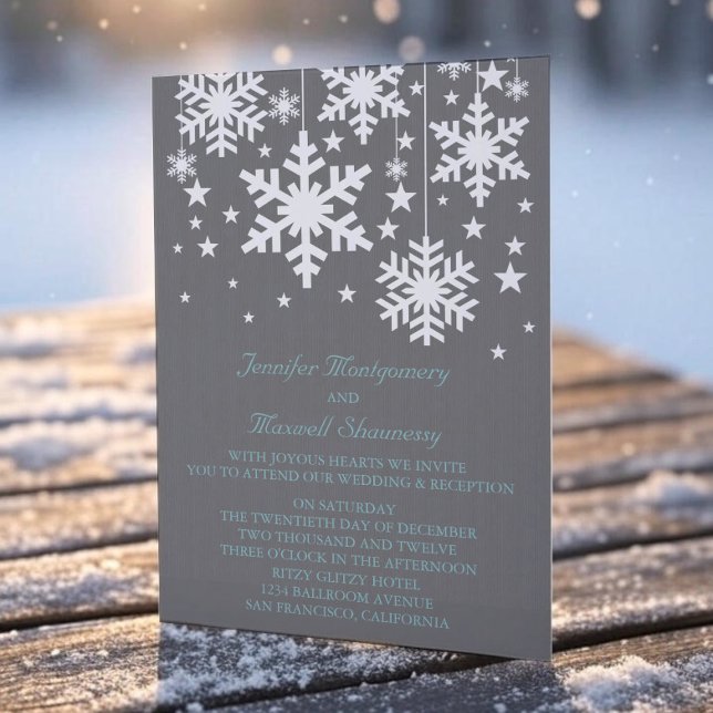 Schneeflocken und Sterne Einladung Hochzeit, grau (Gray Snowflakes and Stars Wedding Invitation)