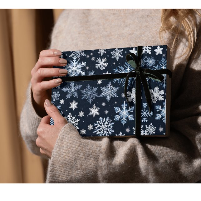 Schneeflocken Winterdesign Blaue Kälte Niedlich Geschenkpapier (Von Creator hochgeladen)