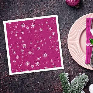 Schneeflockenmuster auf lila Weihnachtsfeiertag Serviette