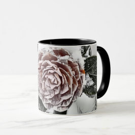 Schneegefrorene Rose Zeichnend Tasse