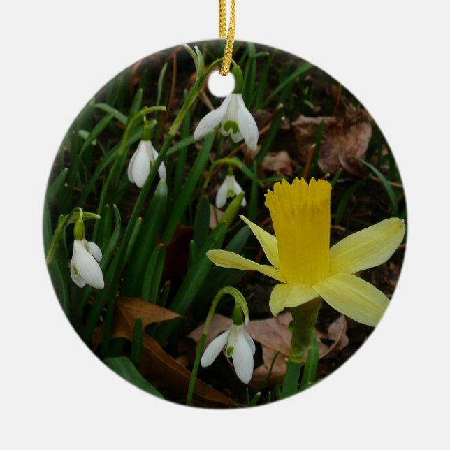 Schneekatzen und trostlose Frühlingsblüte Keramik Ornament (Vorne)