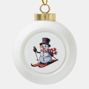 Schneemann auf Skiern in einem Zylinder mit einem Keramik Kugel-Ornament