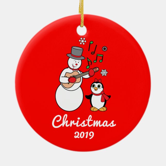Schneemann mit dem Gitarren-und Pinguin-Jahr Keramik Ornament (Hinten)
