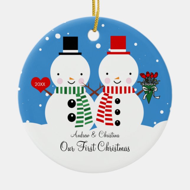 Schneemann-Paare unsere erste Weihnachtsverzierung Keramikornament (Vorne)