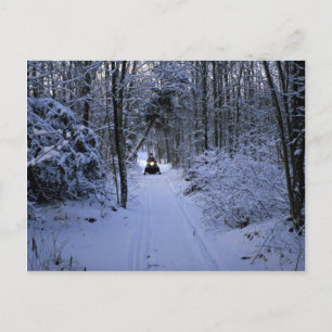 Schneemobil nach frischem Schneefall Winter Postkarte