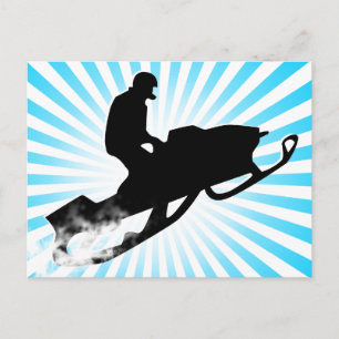 Schneemobil. Pulverschnee. Postkarte